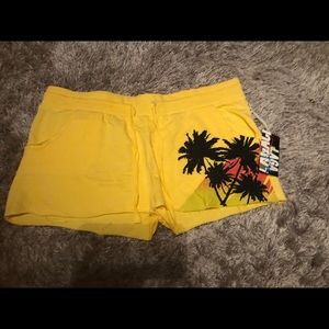 LAGA CI SHOP Yellow shorts